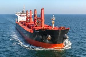 ESL Shippingin M/S Arkadia huoltomaalattiin Jotunin tuotteilla